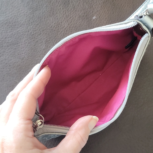 Authentic Coach Silver Leather Wristlet - Picture 3 of 3